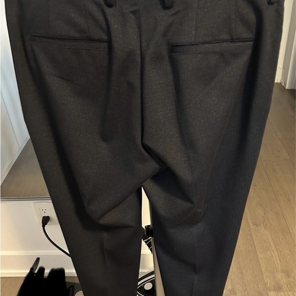 Brand new Zara Suit (blazer and matching pants) - Picture 6 of 10